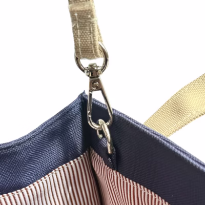 Khóa gài chắc chắn